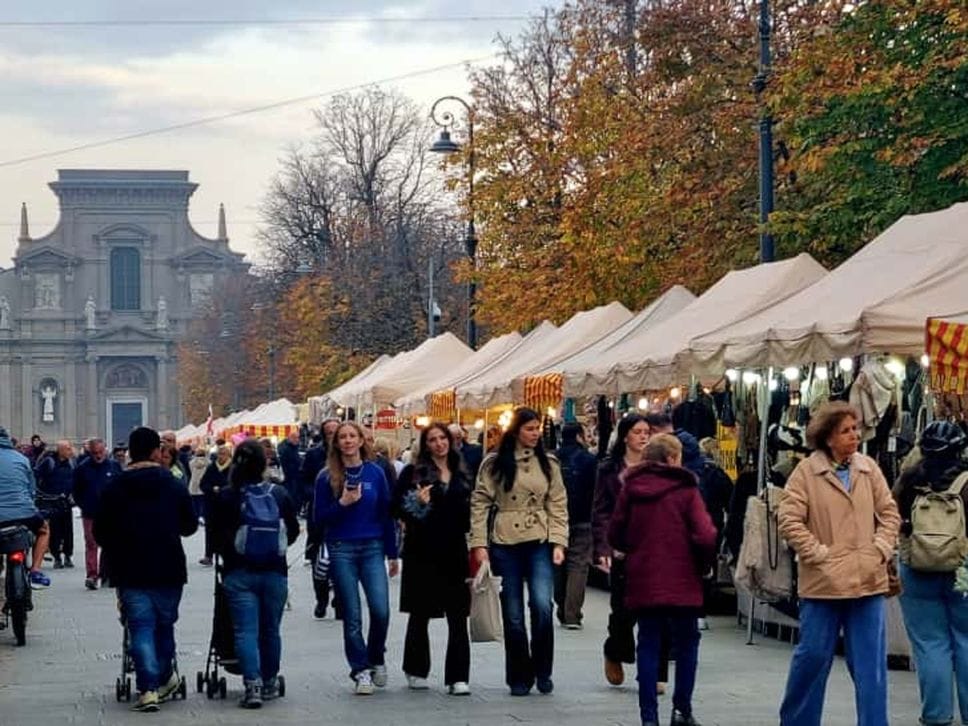 Le bancarelle sul Sentierone