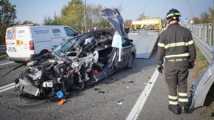 Schianto di Stezzano, donati gli organi di Dennis: sabato i funerali a Gessate