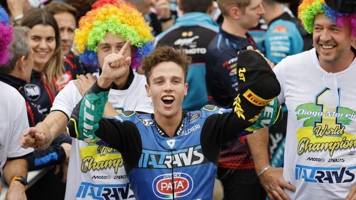 Italtrans Racing Team di Calcinate campione del mondo della Moto2 Italtrans Racing Team di Calcinate campione del mondo della Moto2