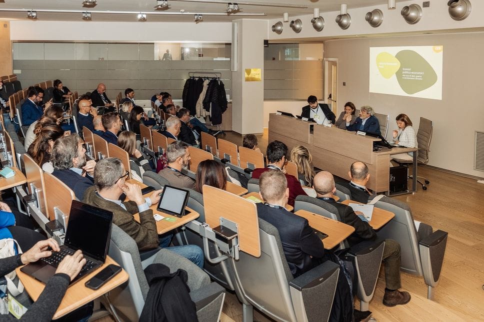 L'aula intitolata a Ilario Testa in cui si è svolto l’ultimo comitato di eco.bergamo