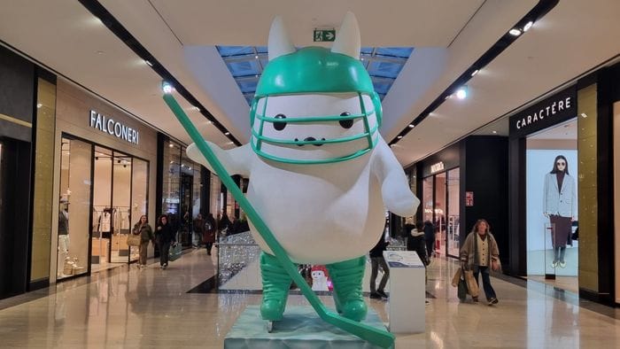 Neve, luci e sport: Oriocenter svela le maxi scenografie di «Magic of snow» Neve, luci e sport: Oriocenter svela le maxi scenografie di «Magic of snow»