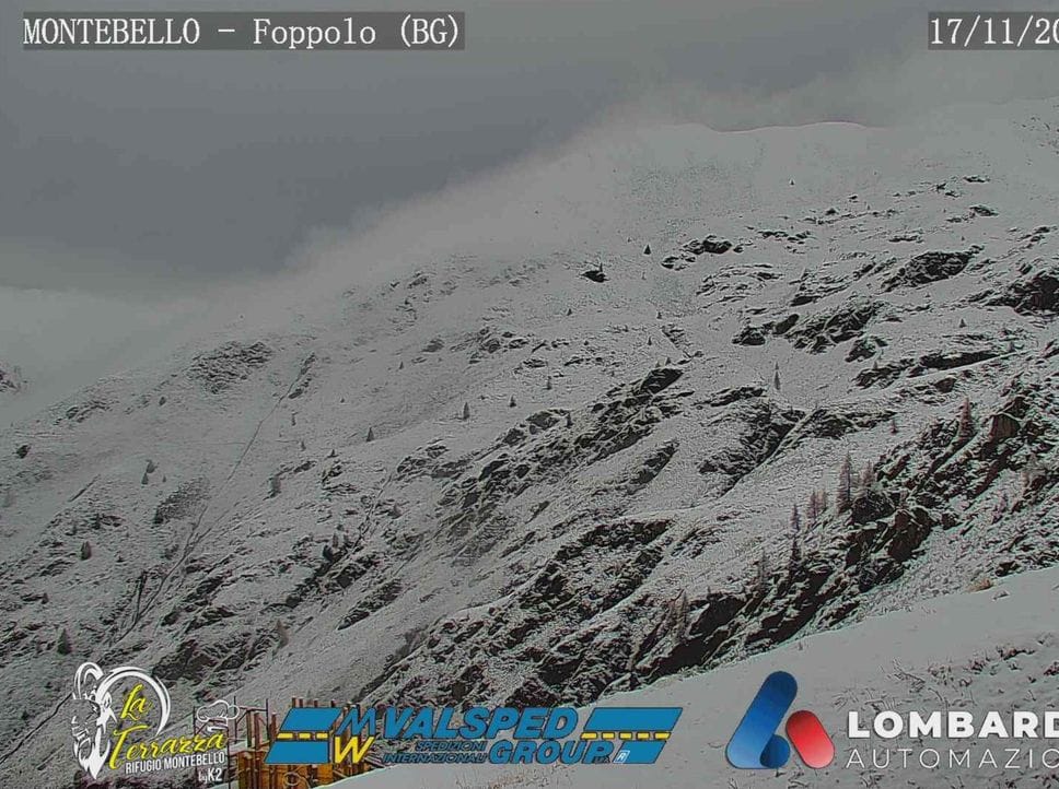Le immagini della neve caduta a Foppolo al Montebello