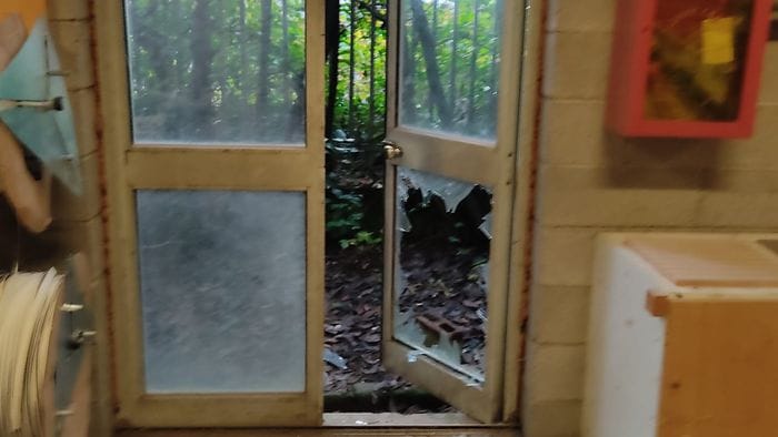 Tentano di rubare del rame a Bergamo, ma caricano troppo il furgone: ladri a mani vuote