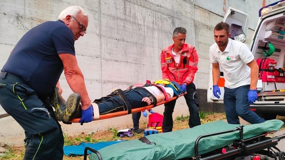 Un intervento di soccorso del gruppo Volontari Selvino Aviatico, che conta una settantina di uomo e donne al servizio delle comunità locali