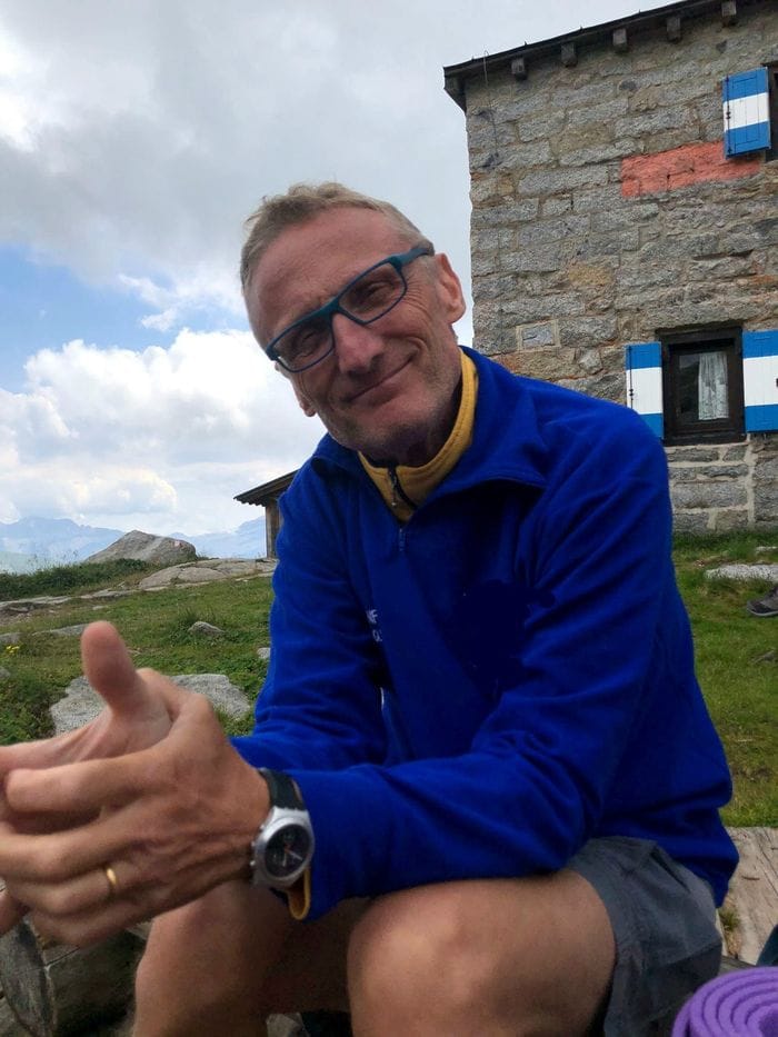 Stefano durante una camminata in montagna Stefano durante una camminata in montagna