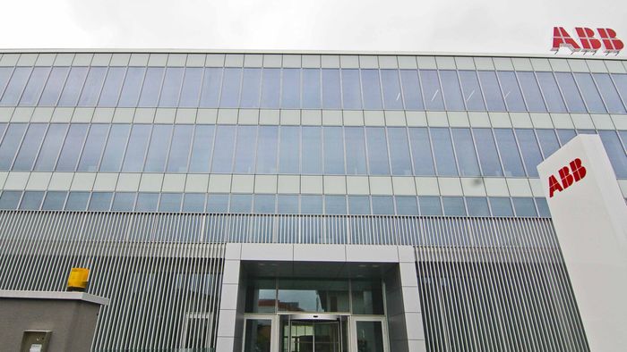 c8217232 chi dice no al cartellino abb italia elimina l8217obbligo