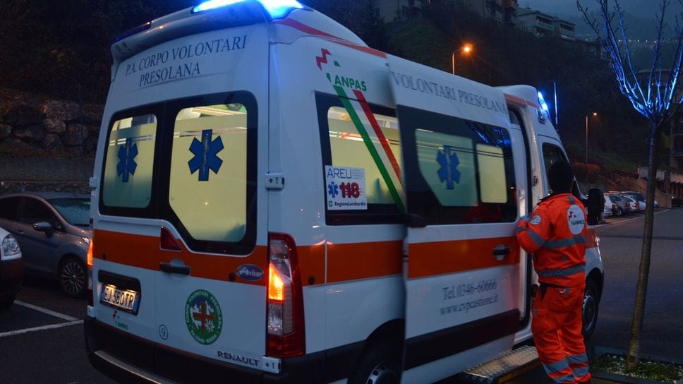 Un’ambulanza del Corpo volontari Presolana in una foto di archivio