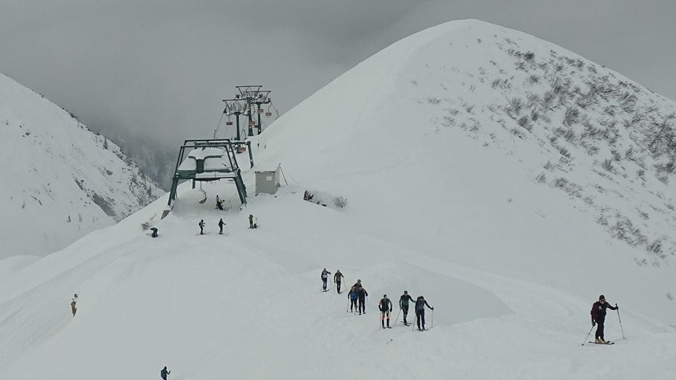 Scialpinisti sulle piste di Lizzola: gli impianti bergamaschi non riceveranno alcun finanziamento