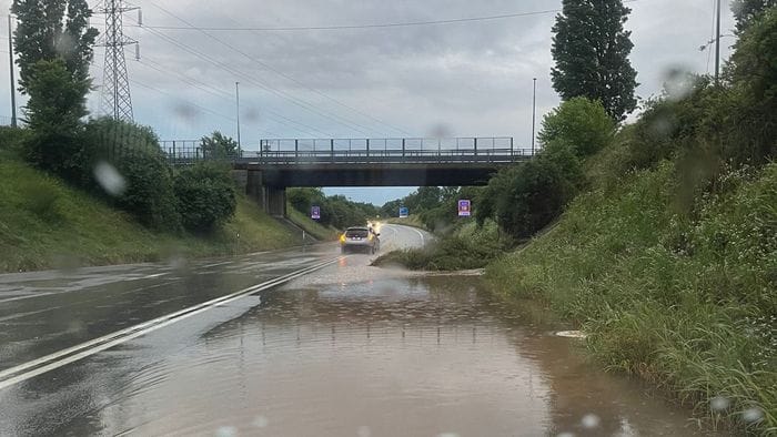 Sottopassi e rifiuti sulle strade: un «cervellone» vigila da L’Aquila Sottopassi e rifiuti sulle strade: un «cervellone» vigila da L’Aquila