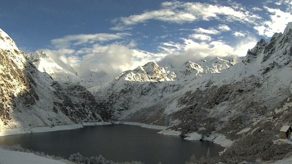 l pizzo Recastello e la diga del Barbellino visti dalla webcam del rifugio Curò