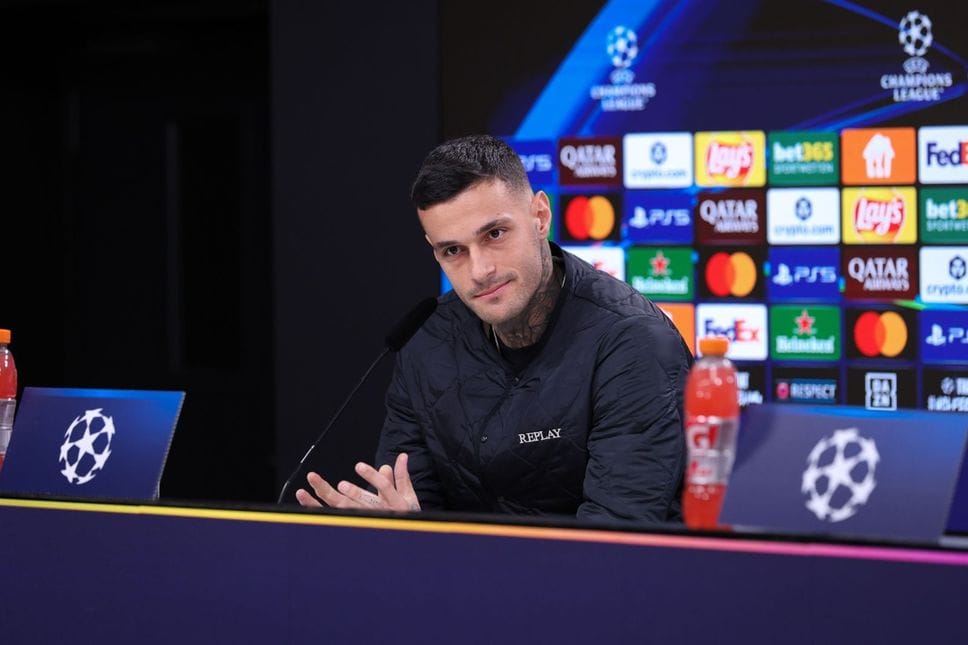 Scamacca in conferenza stampa