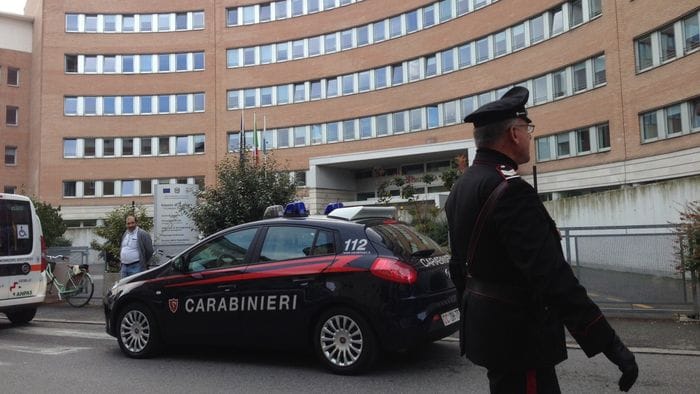 Accusata di aver ucciso un’anziana spingendola dalla finestra: confermata la condanna a 18 anni per la colf