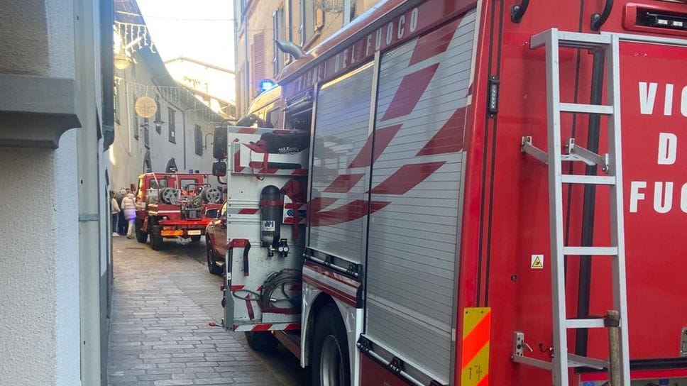 L’intervento dei vigili del fuoco a Gandino