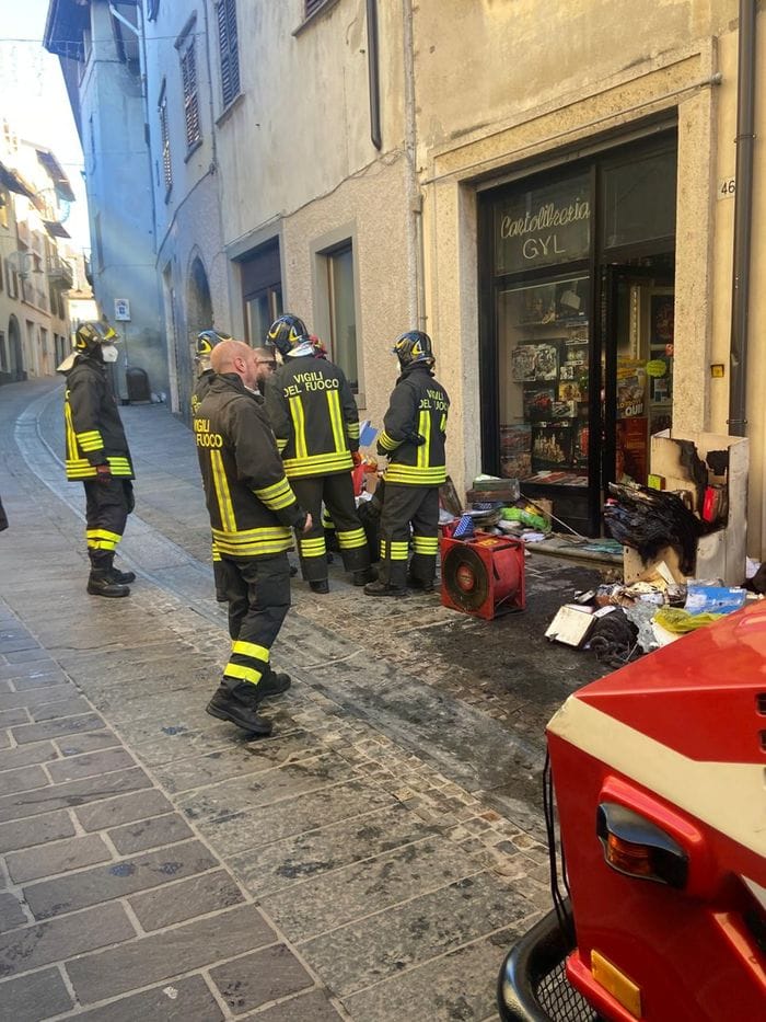 Le operazioni dei vigili del fuoco