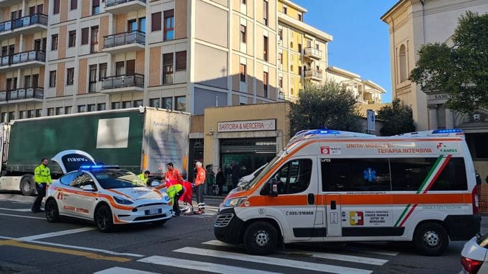 Investito sulle strisce pedonali, muore ex direttore delle Poste di Bergamo