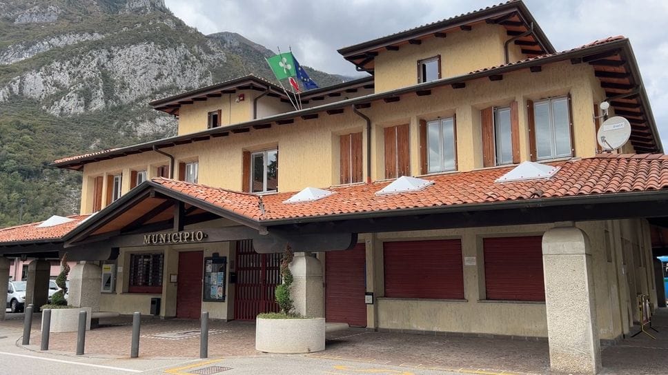 Il municipio di Villa d’Ogna. Al Comune 13mila euro di risarcimento dal ministero dell’Interno