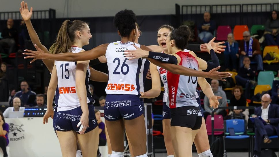 Un’esultanza delle giocatrici del Volley Bergamo 1991 a Firenze