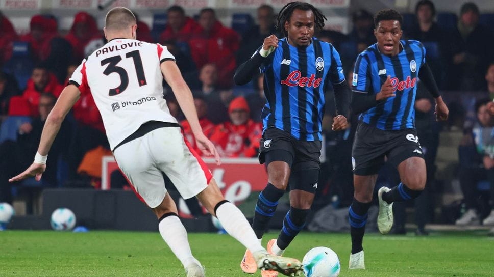 Ademola Lookman palla al piede: l’attaccante a Marsiglia dovrebbe tornare titolare dopo la panchina di Udine