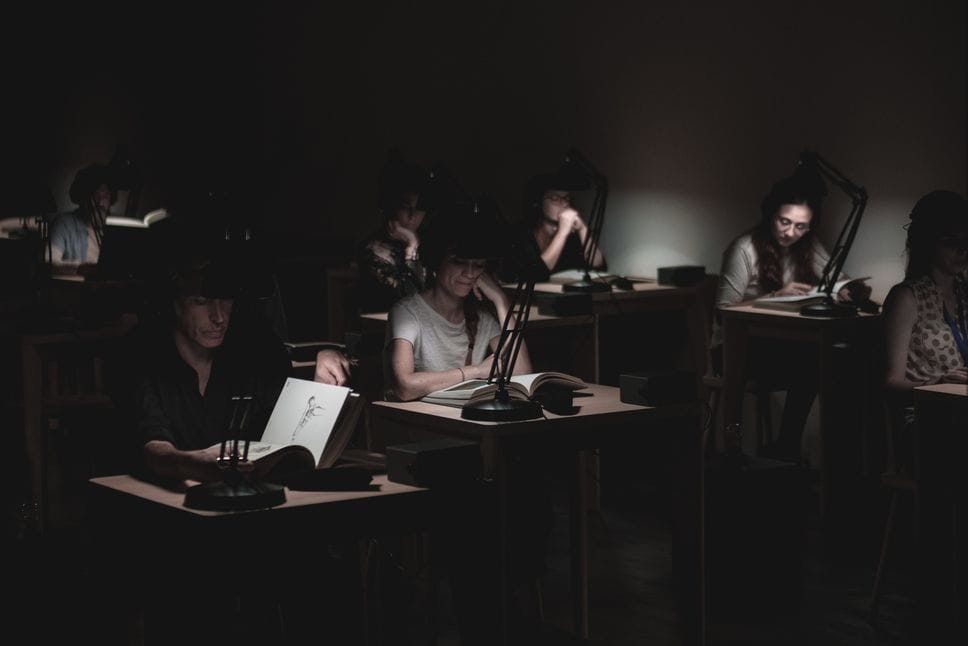 «Book is a Book is a Book», un momento della performance