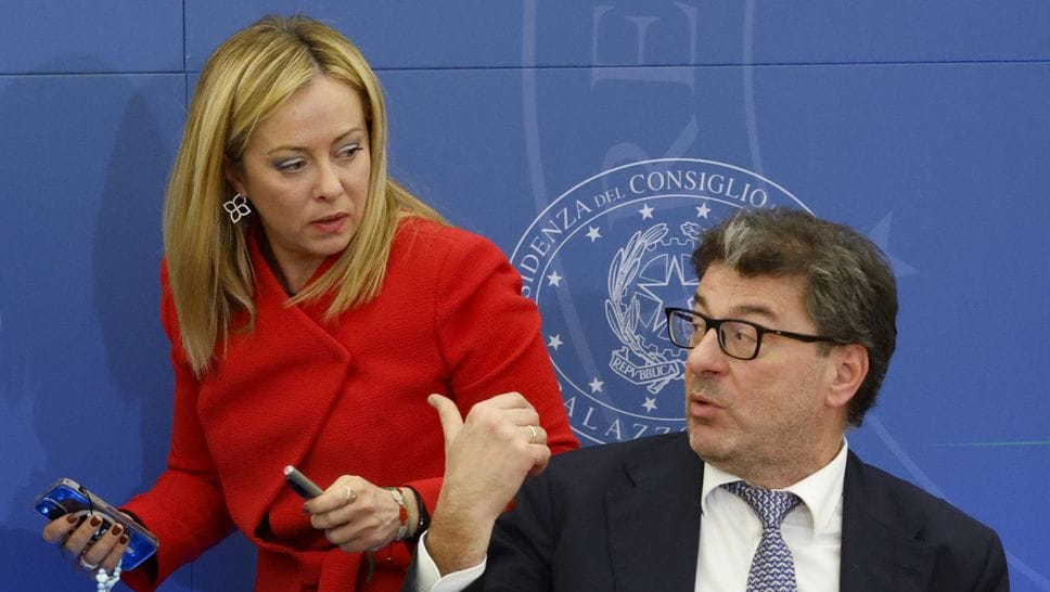 La premier Giorgia Meloni e il ministro dell’Economia Giancarlo Giorgetti