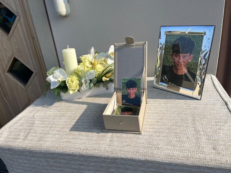 La camera ardente di Nicholas Ruggeri a Bolgare. Il 17enne è deceduto in un incidente in moto a Palazzolo venerdì 7 novembre 2025