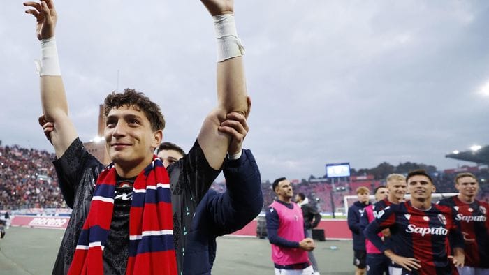 Esordio in Serie A per il portiere bergamasco Massimo Pessina: a 17 anni porta il Bologna alla vittoria contro il Napoli