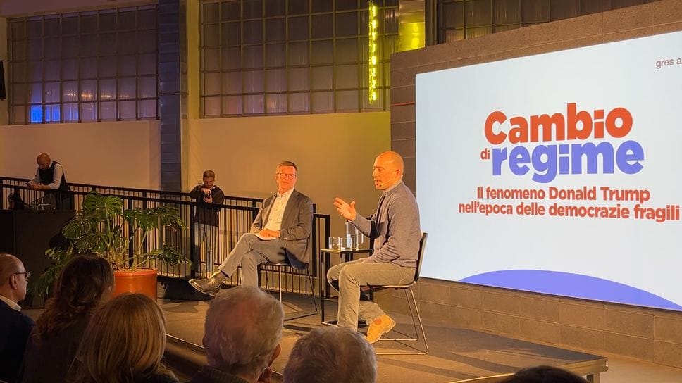 Francesco Costa a gresart 671 ha parlato di Trump e di Stati Uniti, dialogando con Giorgio Gori in una serata organizzata dal Circolo Matteotti