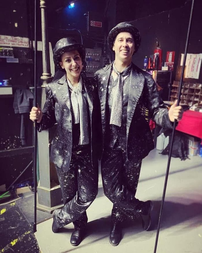 In costumi di scena sul palco di «Mary Poppins» nel 2019 con il compagno Tiziano Edini