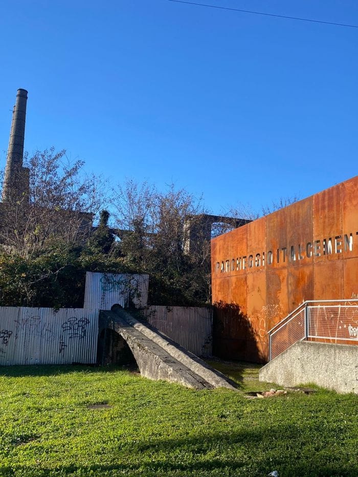 L’azienda ad Alzano abbandonata da tempo