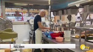 Pasticceri e artigiani del Natale, giorni intensi per produrre i panettoni