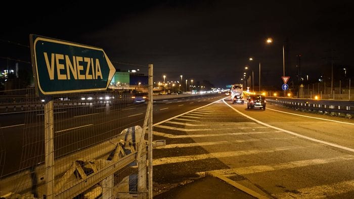 a4 chiusura notturna del tratto dalmine capriate verso milano