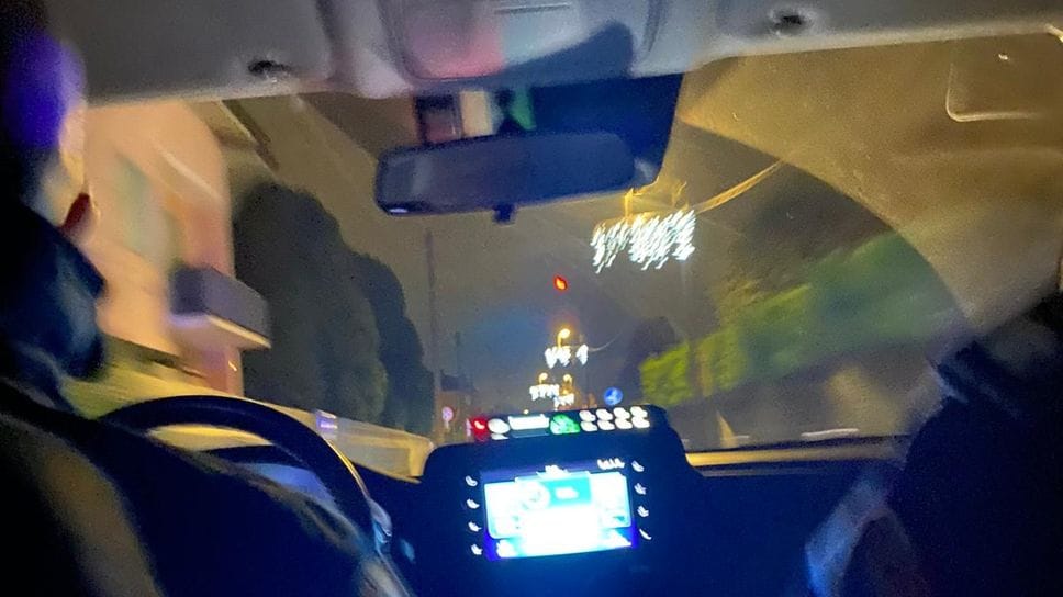 Su una volante della polizia locale a Zingonia