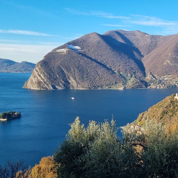 Il Corno di Predore, Punta Alta e il Monte Bronzone