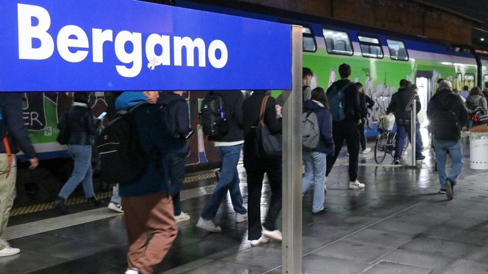 Per Legambiente bene gli investimenti per ringiovanire i treni, male quelli in infrastrutture come Brebemi e Bergamo-Treviglio