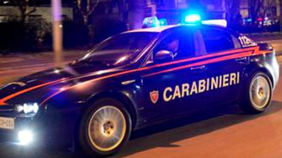 Un’auto dei carabinieri in una foto d’archivio