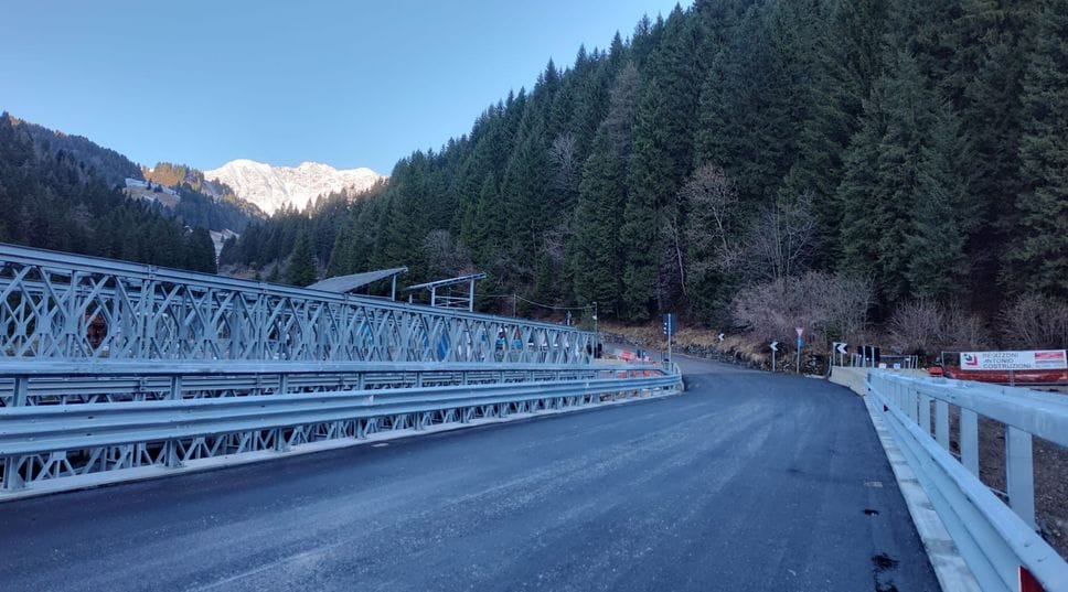 È aperto al transito da oggi, venerdì 19 dicembre, il ponte della Botta posto sulla strada provinciale 2 «Lenna - Foppolo» al km 54+500 nel territorio di Valleve