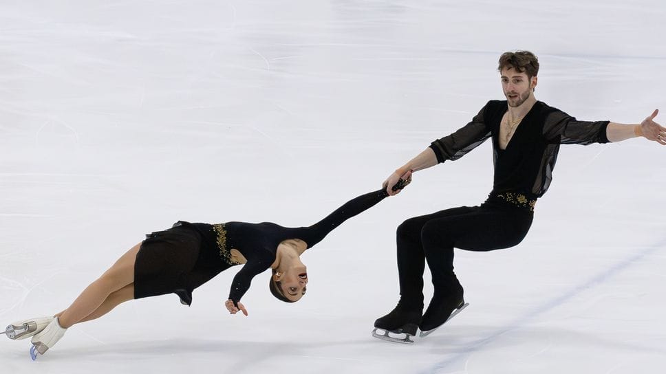 La bergamasca Sara Conti e Niccolò Macii mattatori della gara a coppie ai Campionati italiania all’IceLab cittadino: sabato 20 si assegnano le medaglie