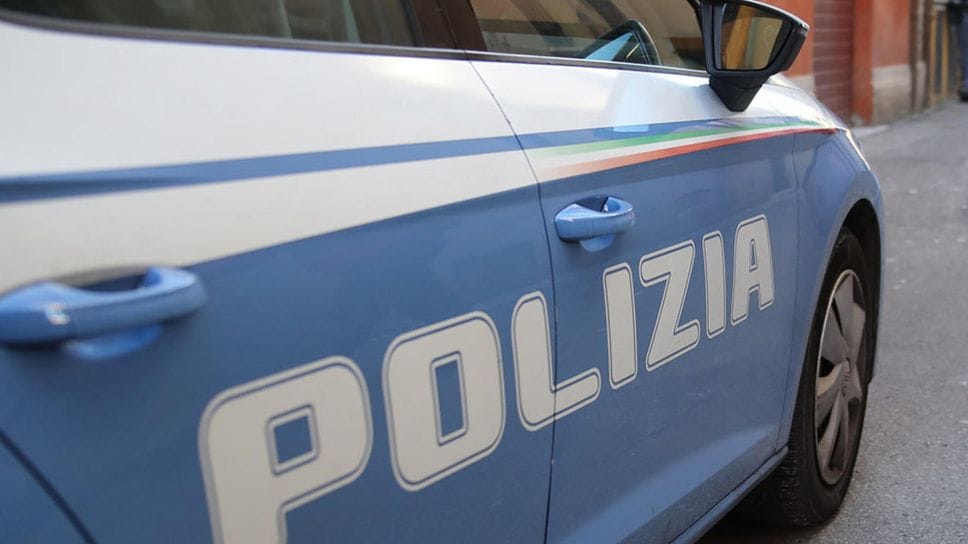 Un’auto della polizia in una foto di archivio