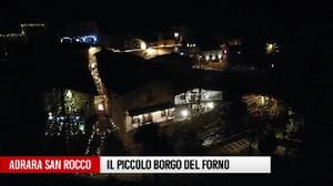 Adrara San Rocco, il piccolo borgo del Forno illuminato per Natale con il presepe