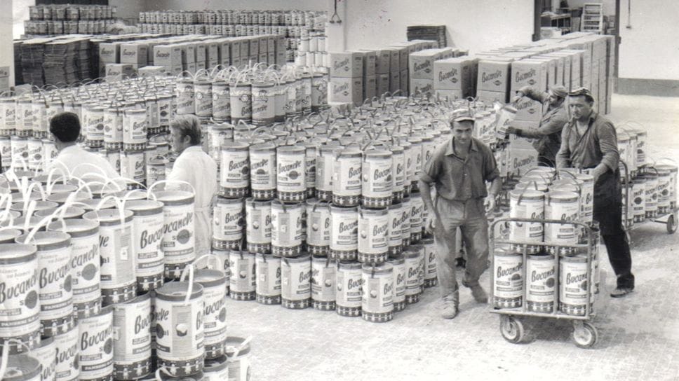 Un’immagine di quando l’azienda produceva detersivi