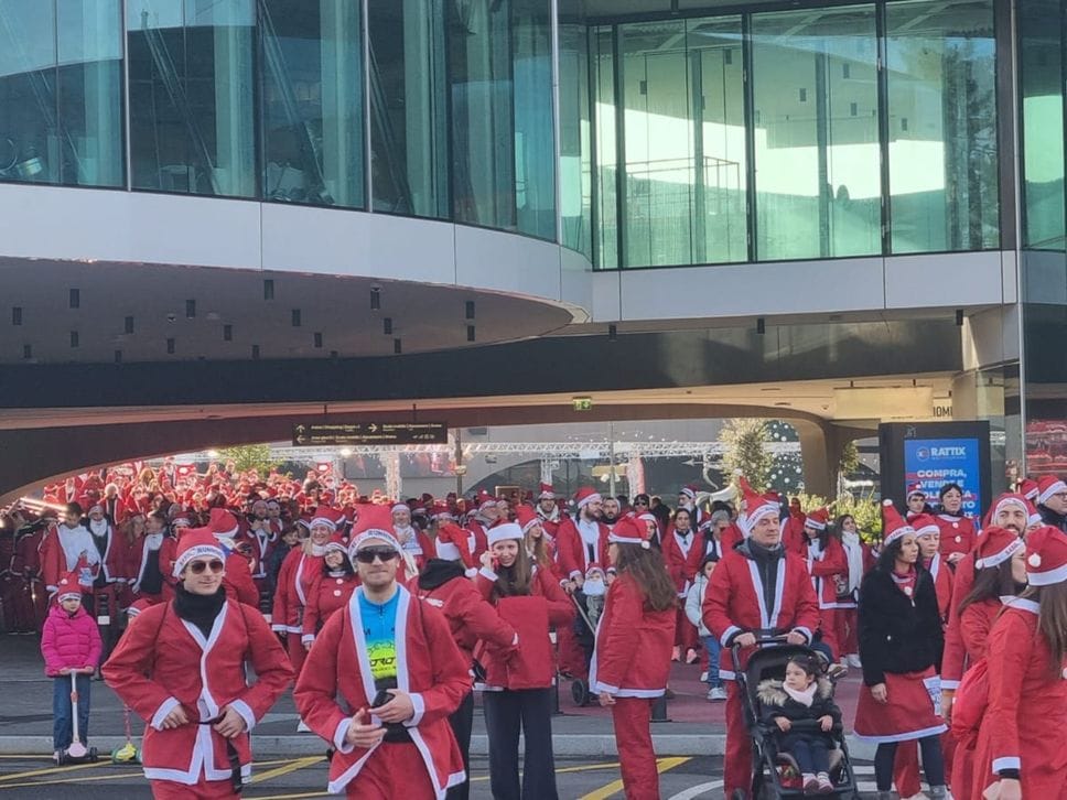 Oltre 4 mila Babbi Natale