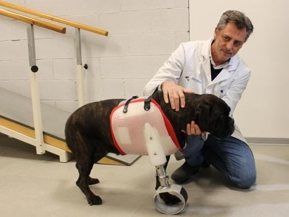 Roberto Ariagno, direttore dell’Officina Ortopedica Maria Adelaide di Torino con Juga