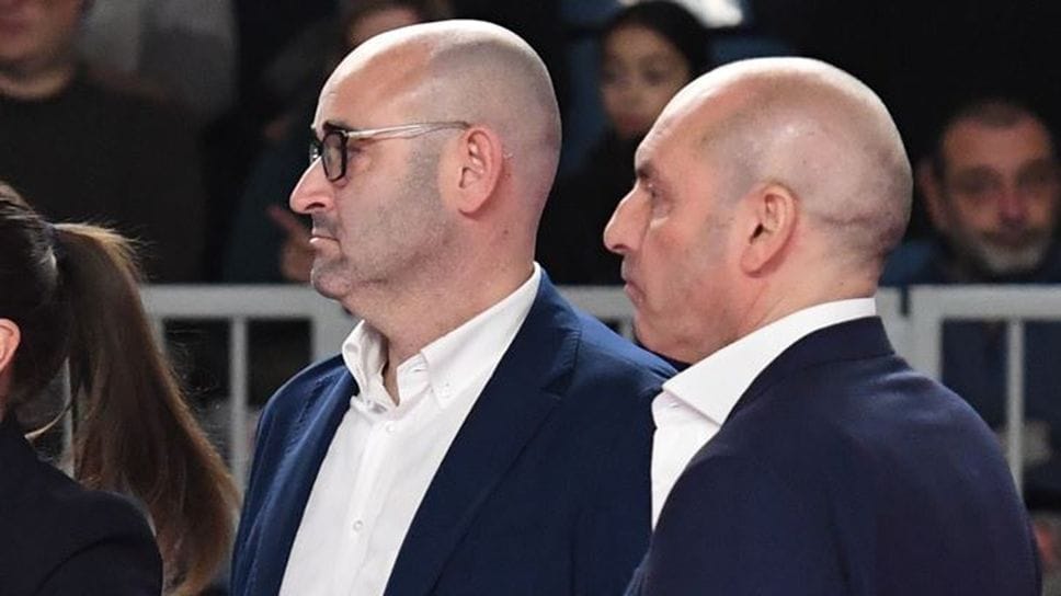Marcello Cervellini (sinistra) e Carlo Parisi, cambio della guardia tra  vice (ora nuovo tecnico) ed ex coach del Volley Bergamo 91