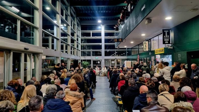 Messa alle Autolinee, don Trussardi: «Il noi prevalga sull’io»   Foto