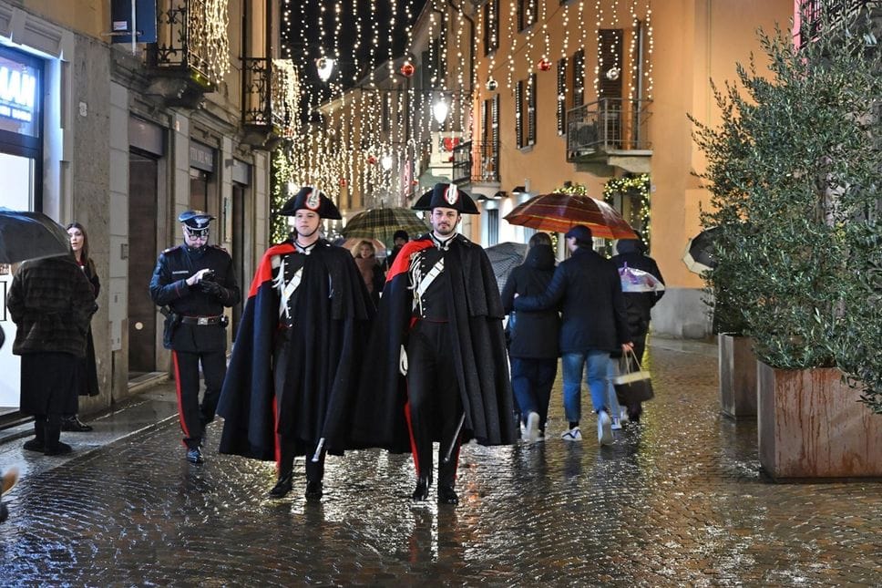 L’occasione è stata la sera della vigilia di Natale, con la città immersa nello shopping