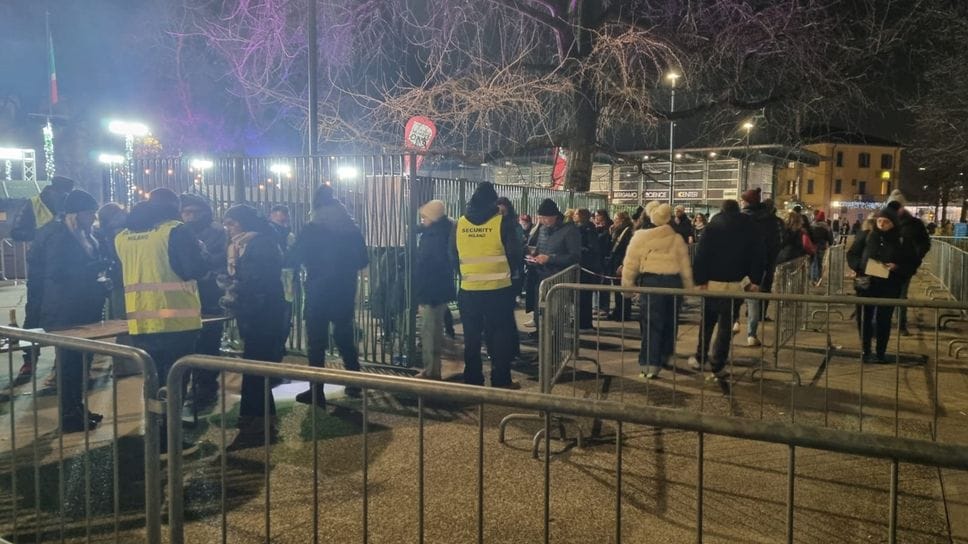 L’ingresso alla manifestazione in piazzale Alpini il 31 dicembre 2024