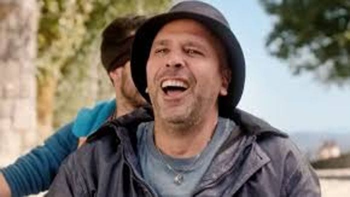 checco zalone a santiago vivaldi e la sua musica ecco cosa vedere al cinema