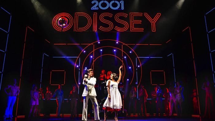 la febbre del sabato sera il musical arriva a bergamo