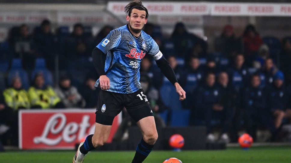 De Roon in azione durante il Christmas Match