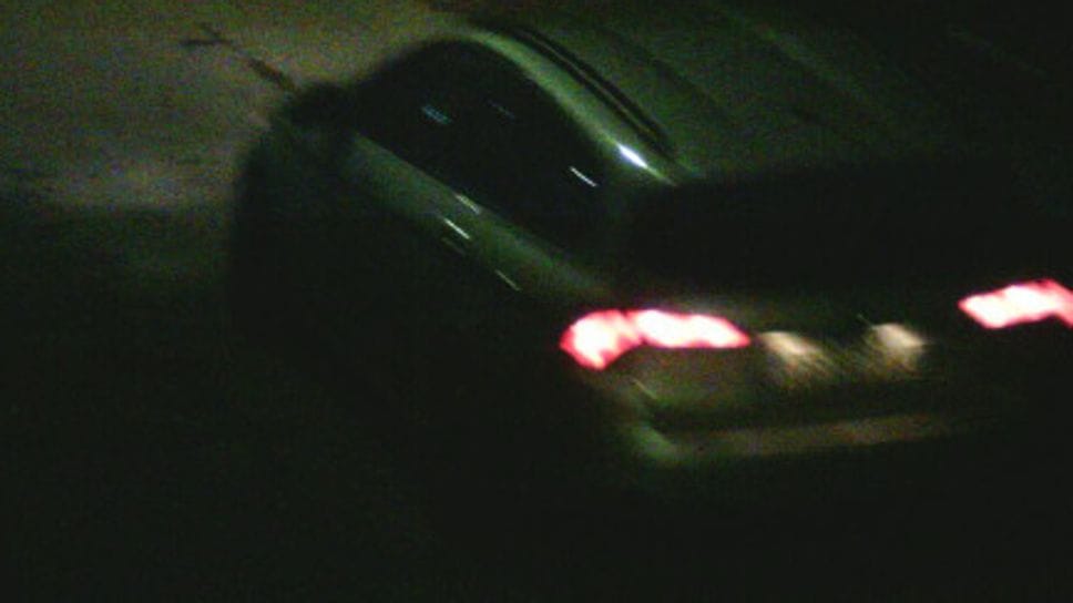 La Fiat Tipo filmata dalle telecamere in via dei Boschetti